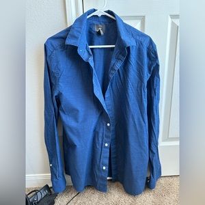Dark blue dress shirt.